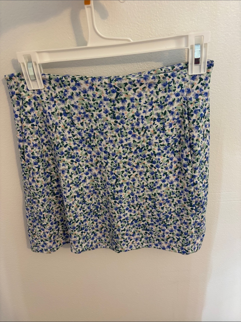 Ardene Floral Mini Skirt in Blue and Green